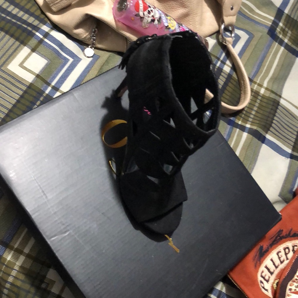 Black shoes
